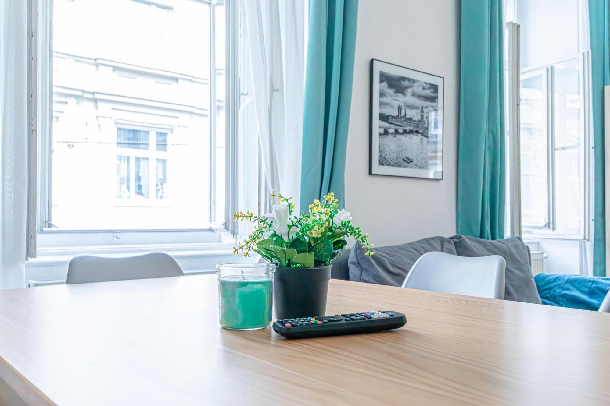 Superior 2Br Apartment - Perfect For Longstays ウィーン エクステリア 写真